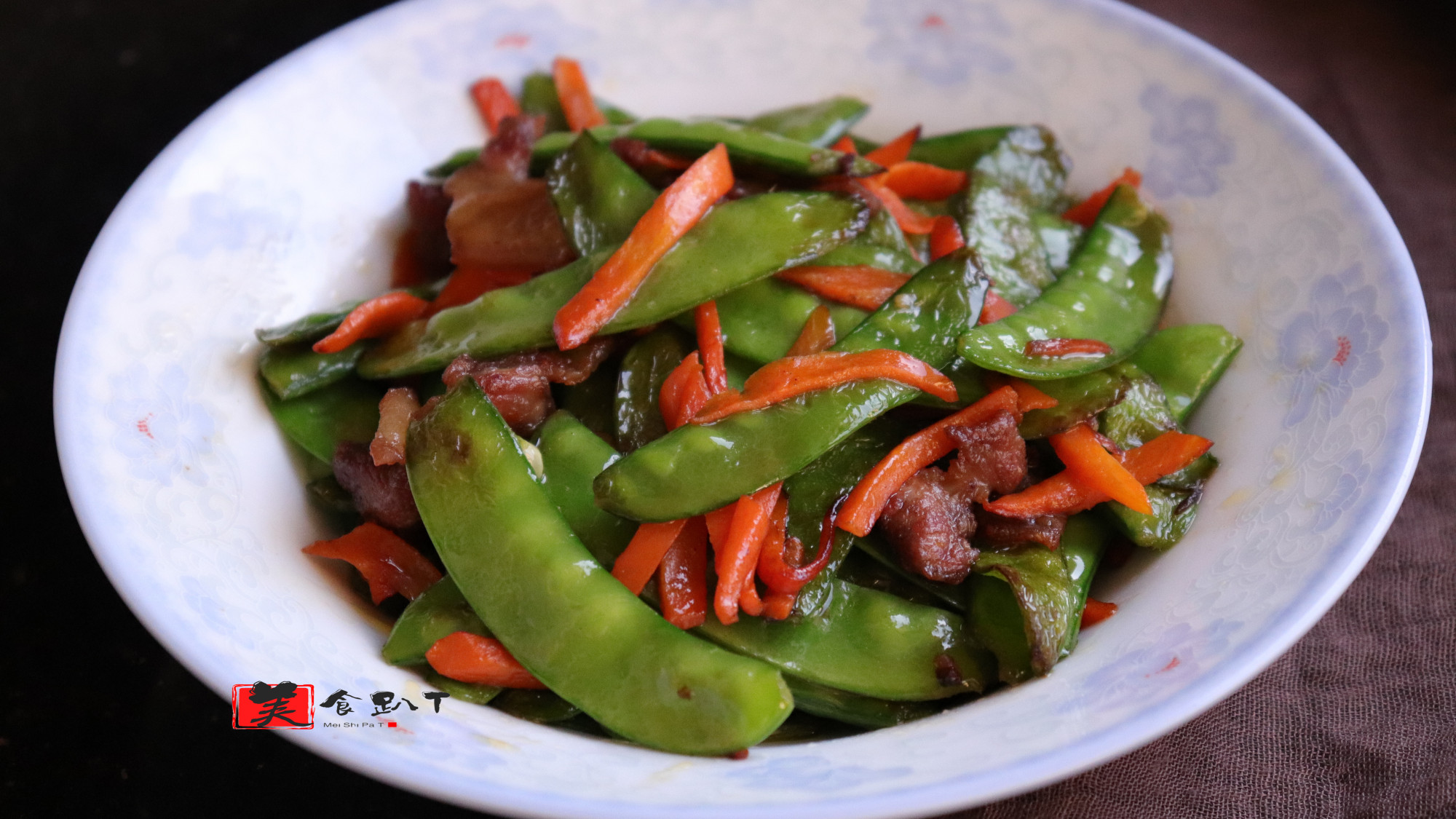 小扁豆好吃的家常菜做法,不用植物油炒,颜色更绿吃起来又脆